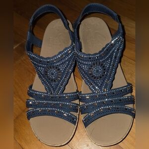 Elegant Navy Sandals with Rhinestone Detailing